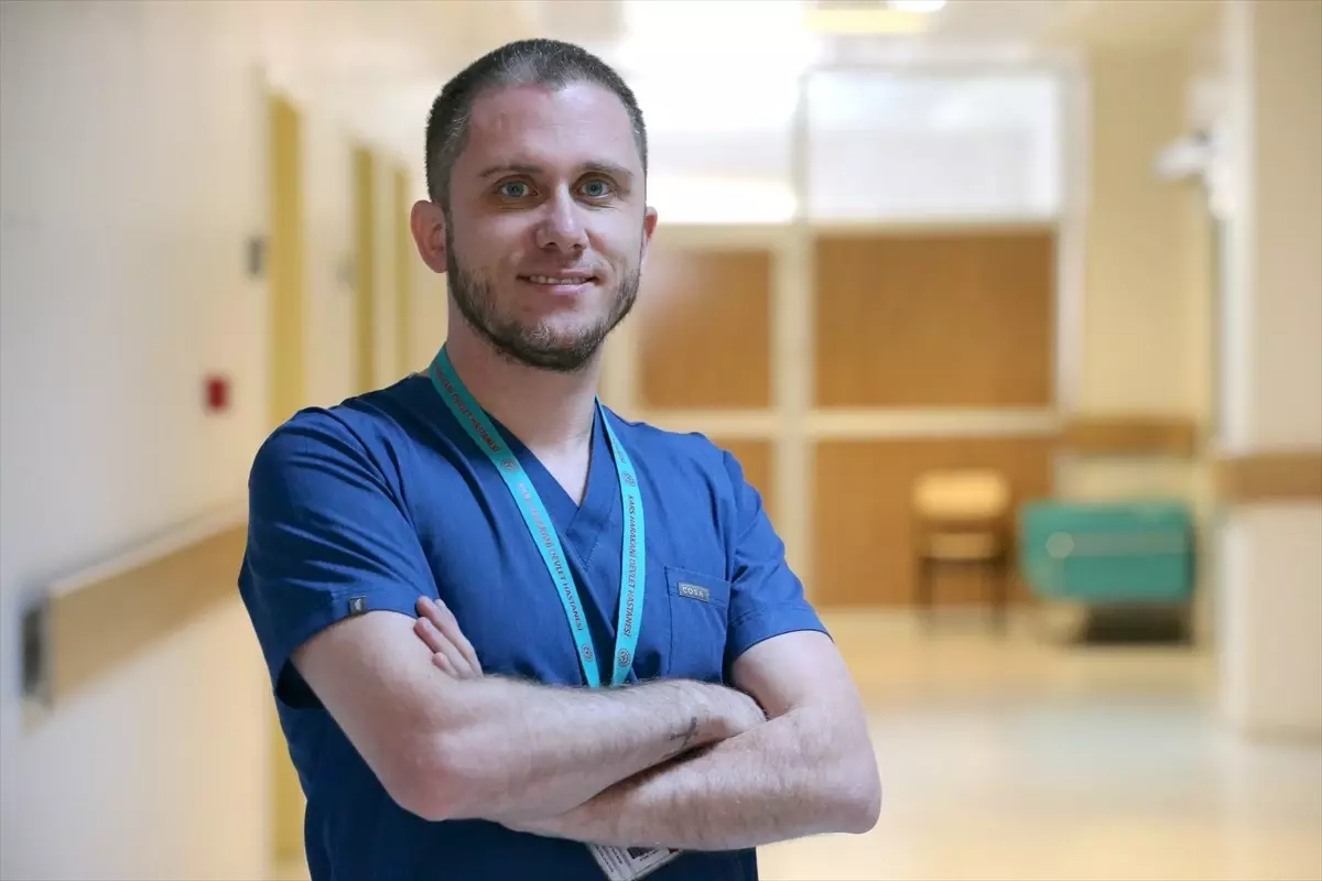 Kars\'ta V-Notes ile Ameliyatlar Başladı