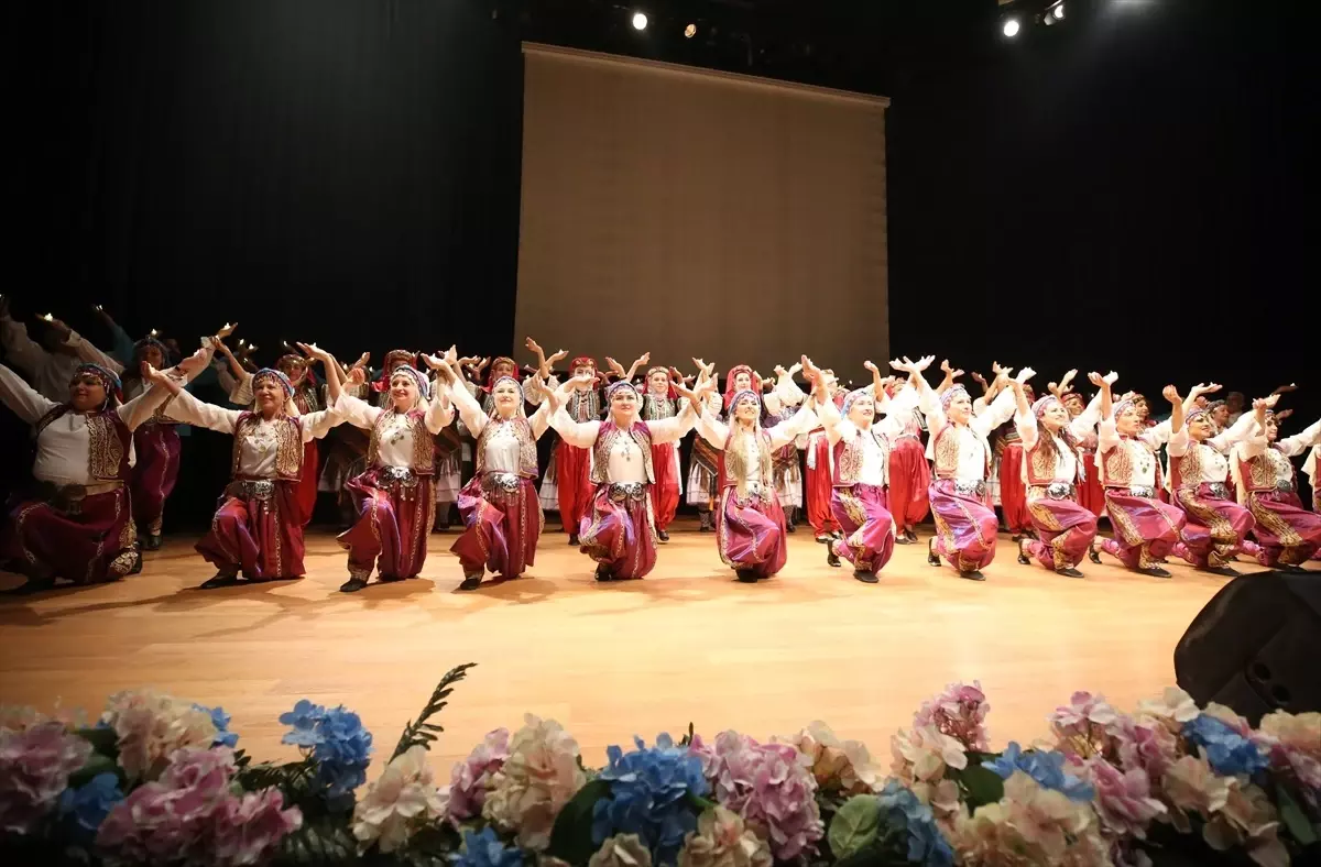 15. Uluslararası Halk Oyunları Festivali Sona Erdi