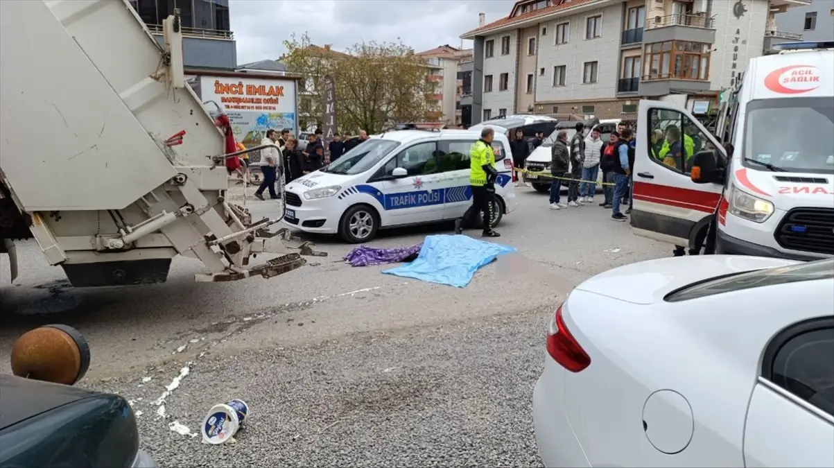 Karasu\'da Çöp Kamyonu Yaşlı Adamı Öldürdü