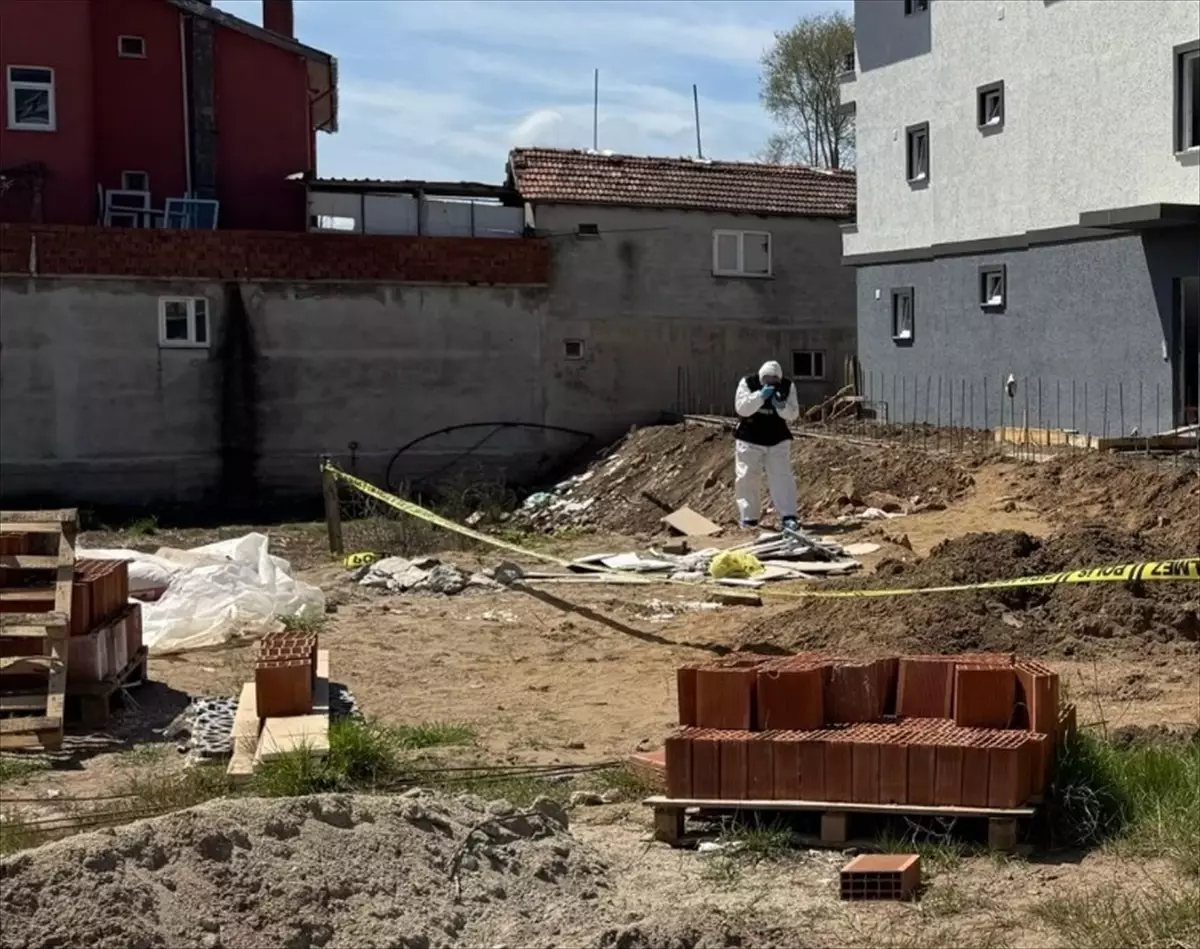Karasu\'da İnşaatta Kafatası Bulundu