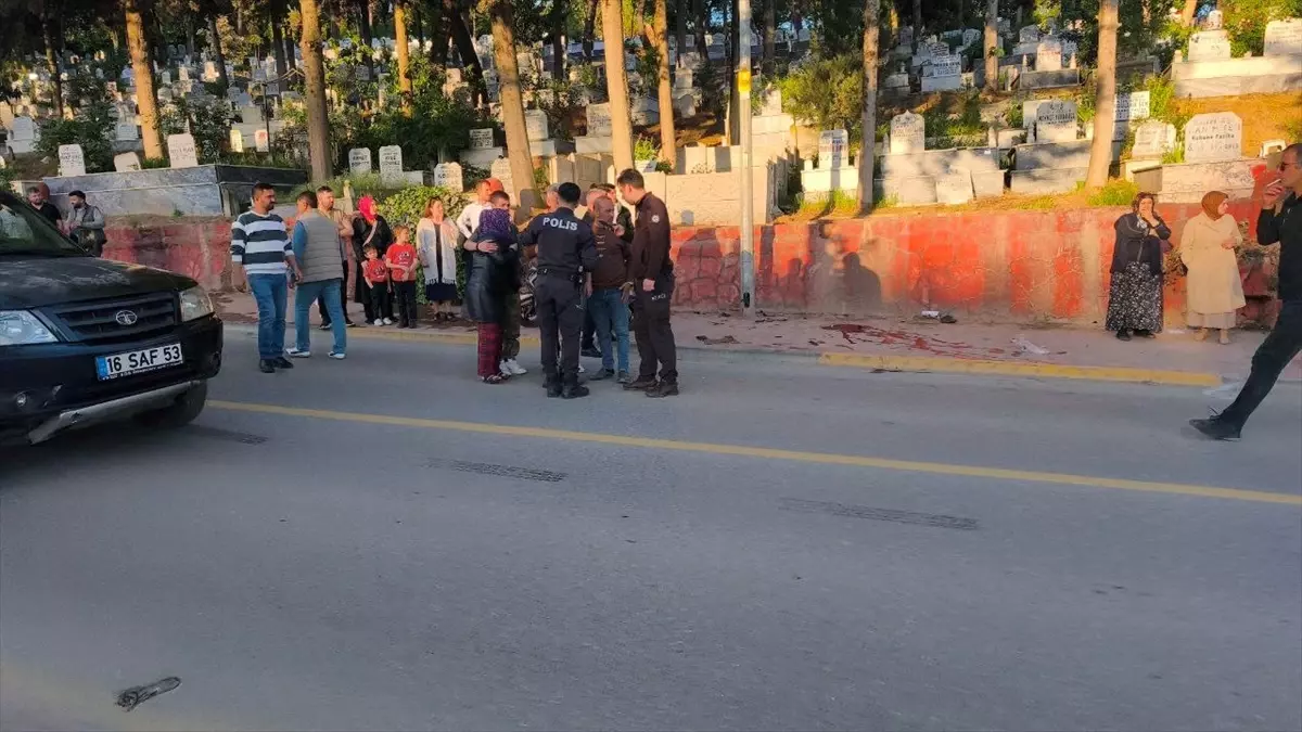 Ferizli\'de Motosiklet Kazası: 18 Yaşındaki Genç Hayatını Kaybetti