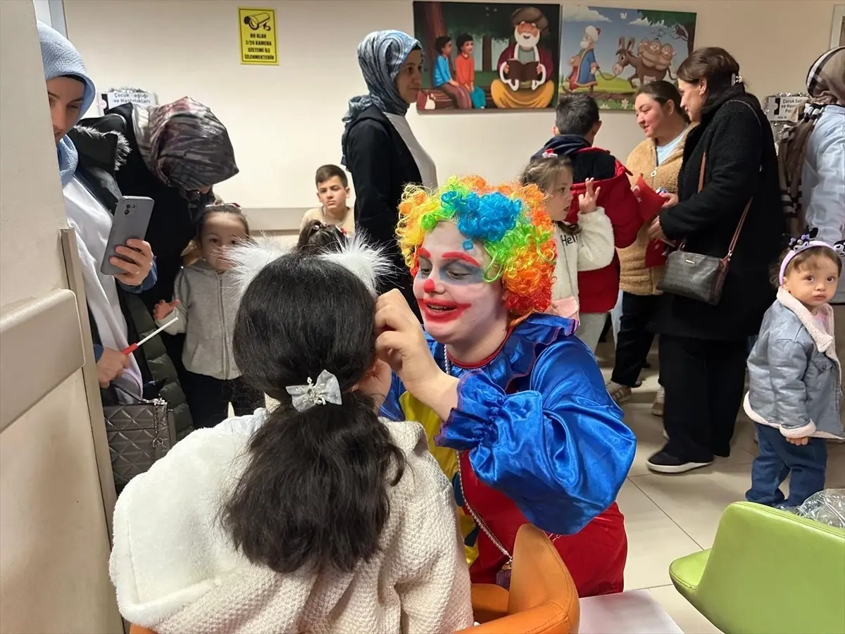 Çocuklar Hastanede Bayram Coşkusu Yaşadı