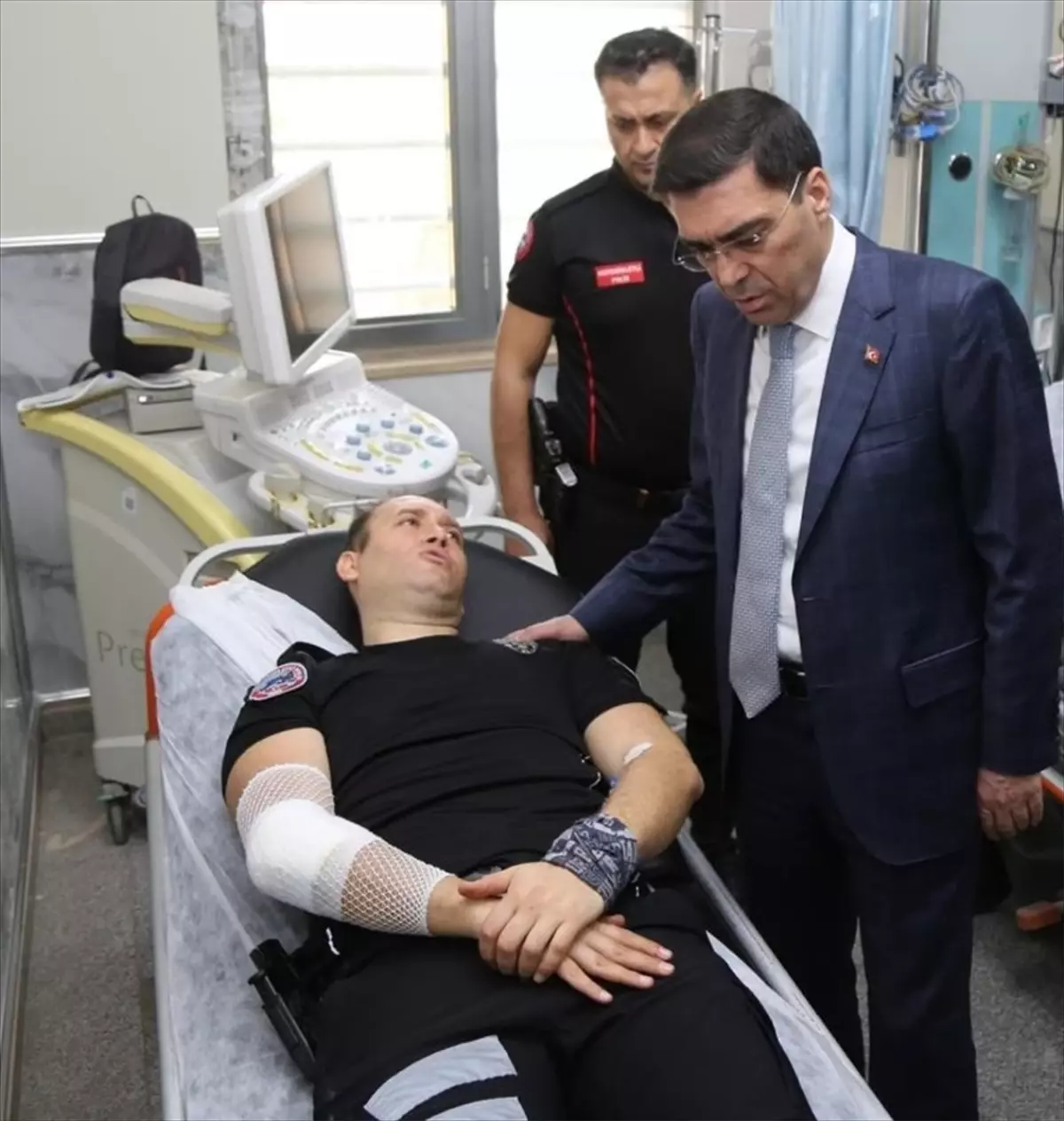 Şanlıurfa\'da Trafik Kazası: 4 Polis Yaralı