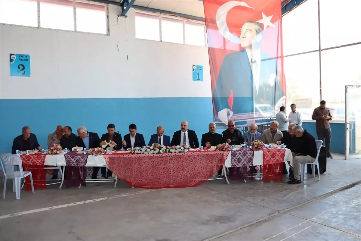 Şarkışla\'da Çiftçiler Şükür Duası Düzenledi