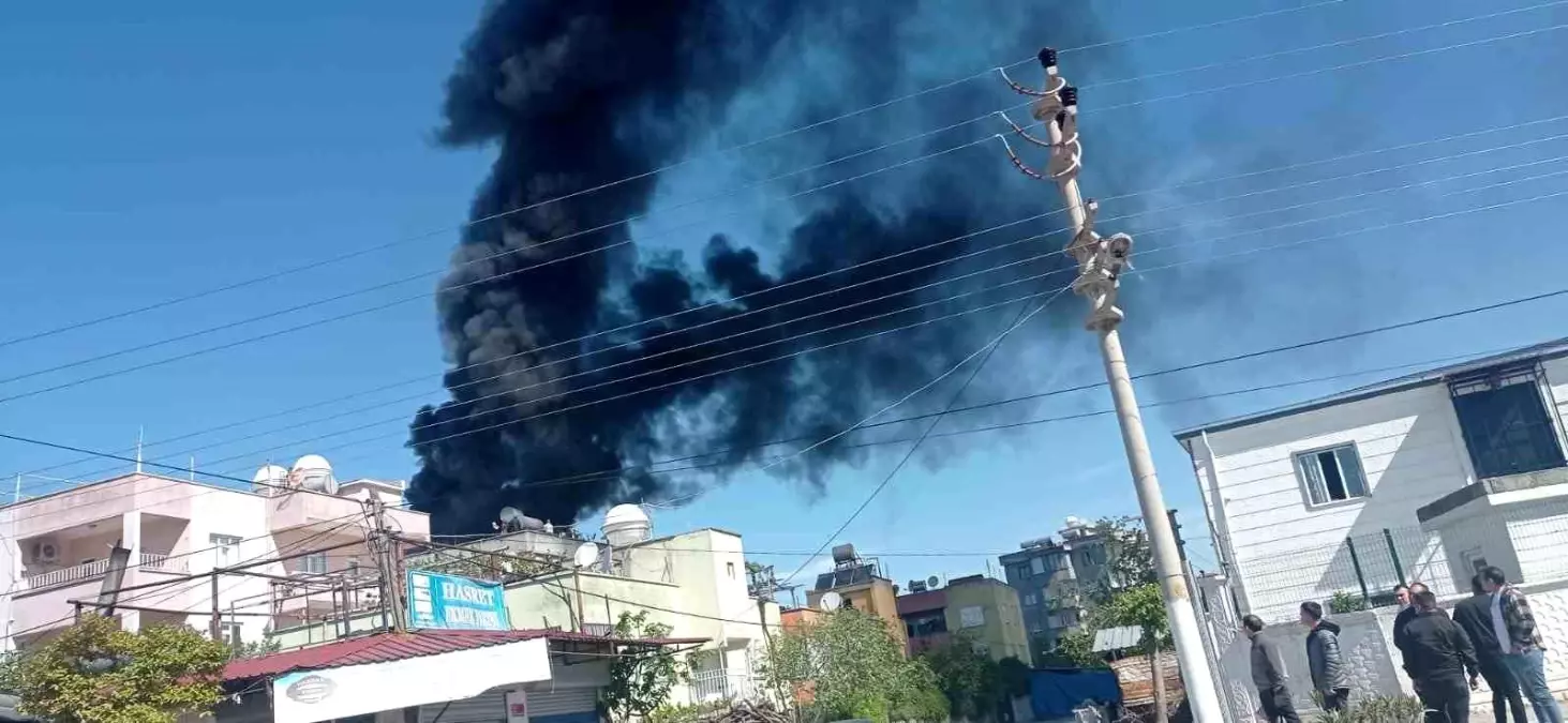 Siirt\'te Çatı Yangını Kontrol Altına Alındı