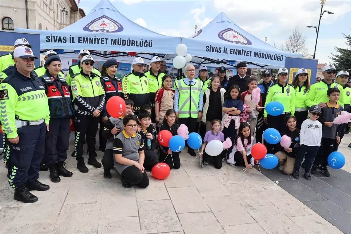 Sivas\'ta Trafik Güvenliği Haftası Etkinliği