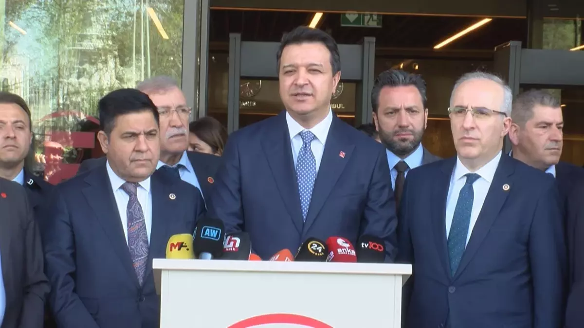 Sırrı Süreyya Önder Hastaneye Kaldırıldı