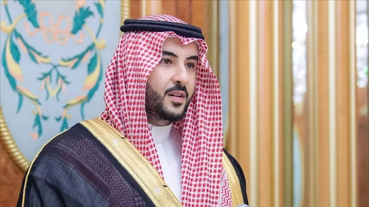 Suudi Bakan Tahran\'da!