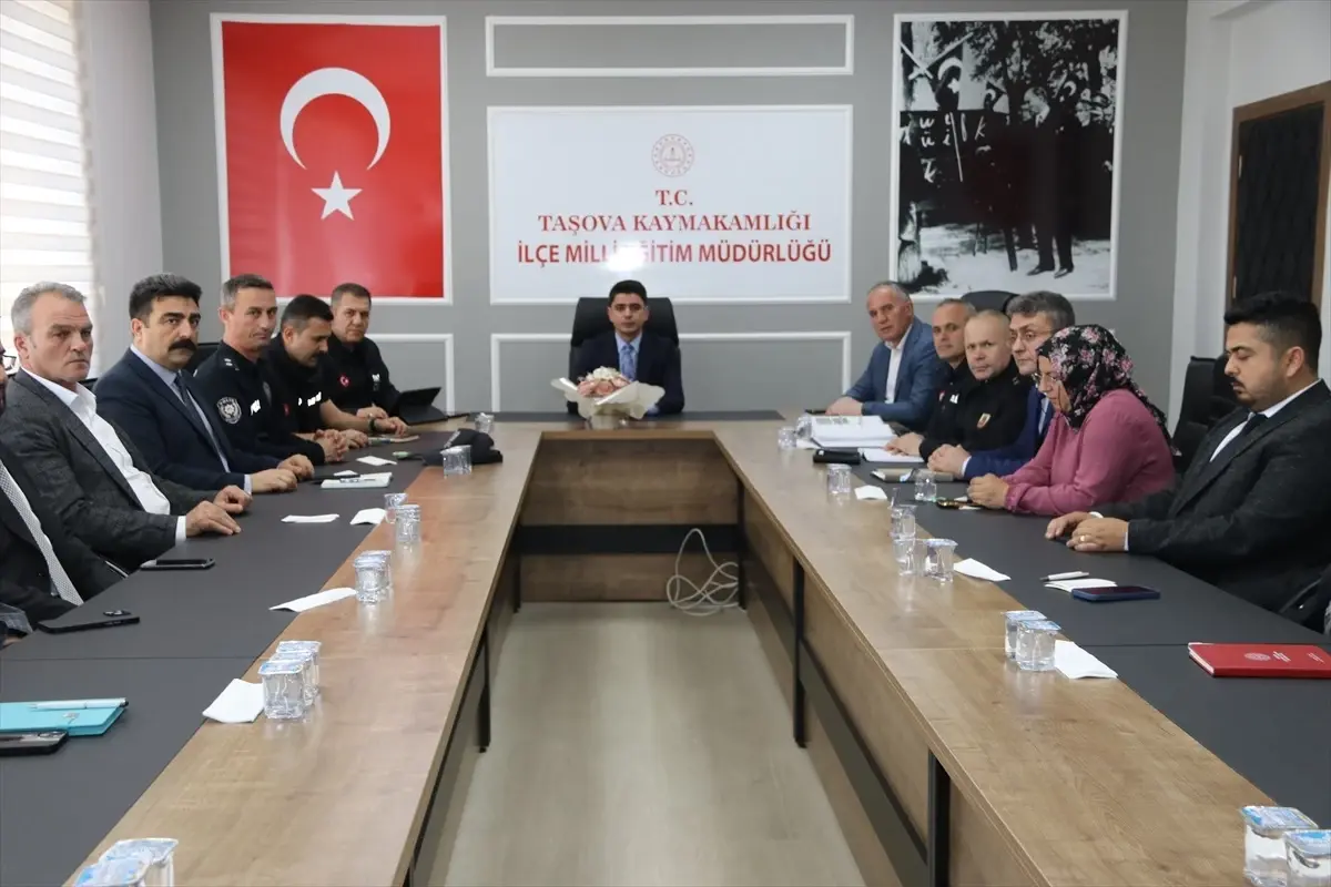 Taşova\'da Afet Yönetimi Toplantısı