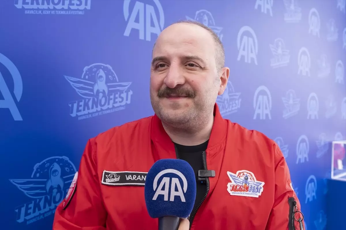 TBMM Sanayi Komisyonu Başkanı Varank, TEKNOFEST KKTC\'deki AA standını ziyaret etti Açıklaması