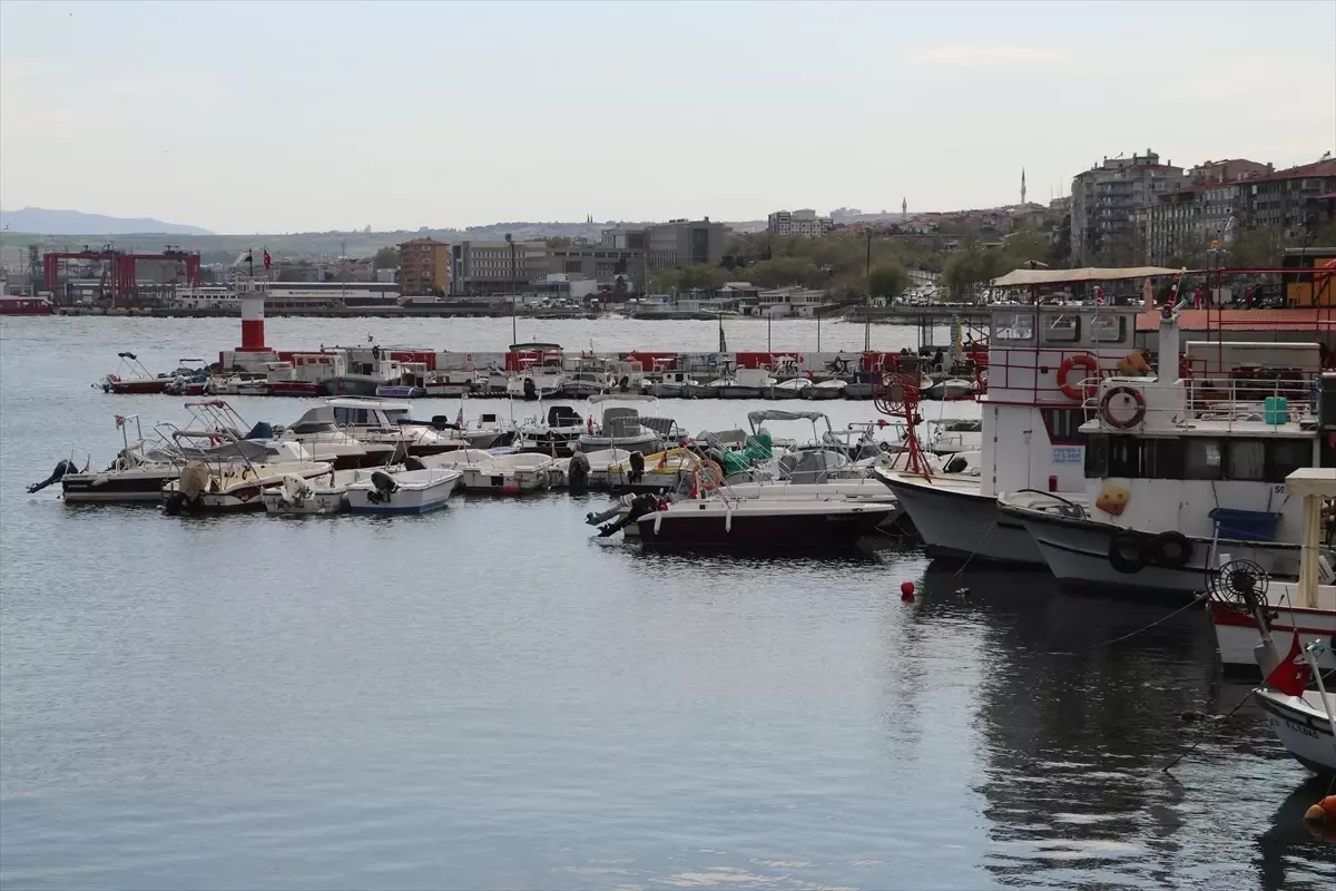 Poyraz, Tekirdağ\'da Deniz Ulaşımını Olumsuz Etkiliyor