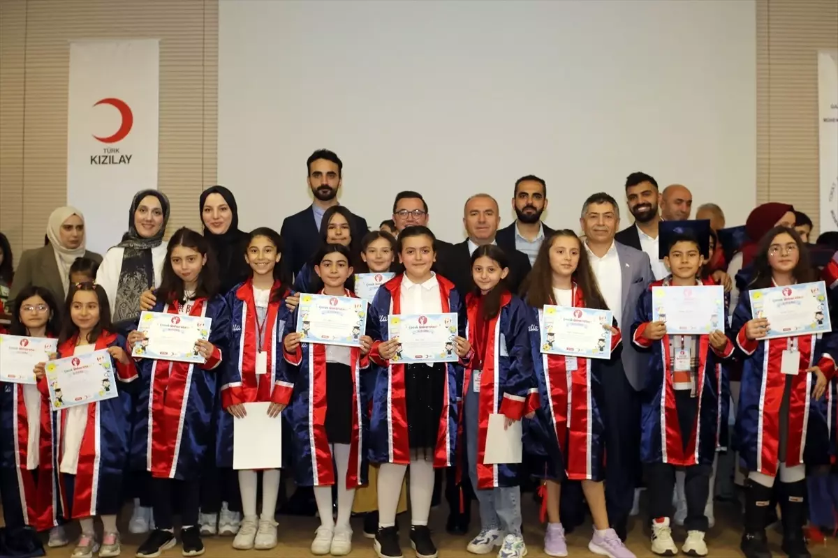 TOGÜ\'de "Çocuk Üniversitesi" programı sona erdi