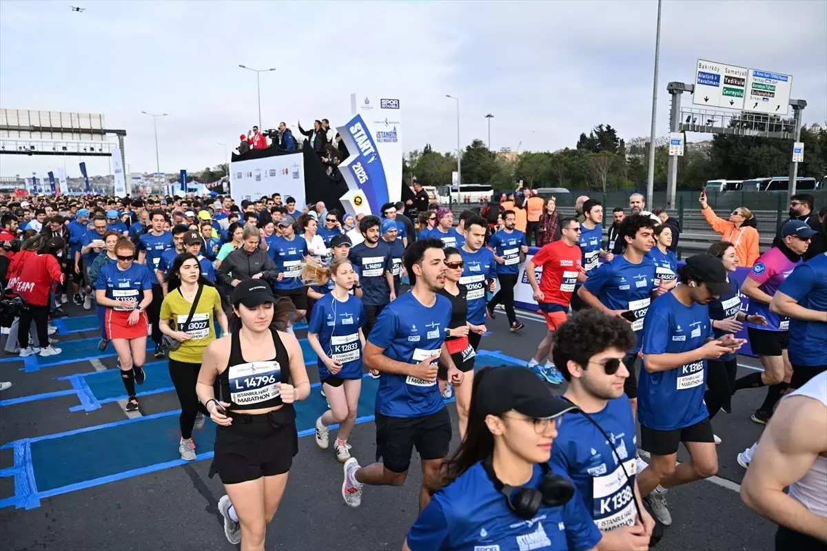 İstanbul Yarı Maratonu Başladı