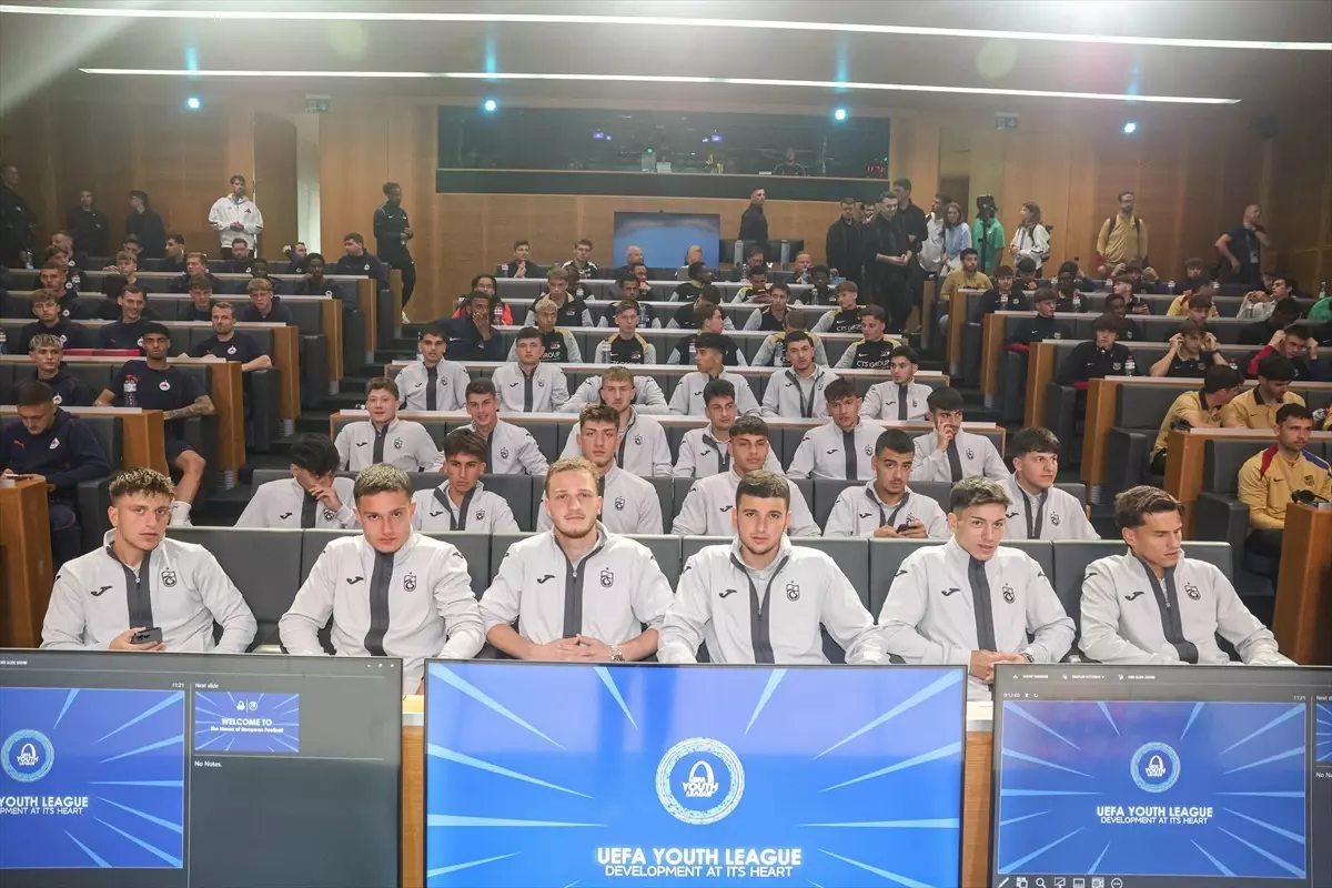 UEFA Gençlik Ligi\'nde Futbolculara Kariyer Eğitimi