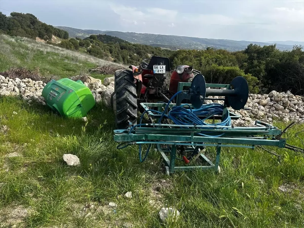 Uşak\'ta Traktör Kazası: Bir Kişi Ağır Yaralandı