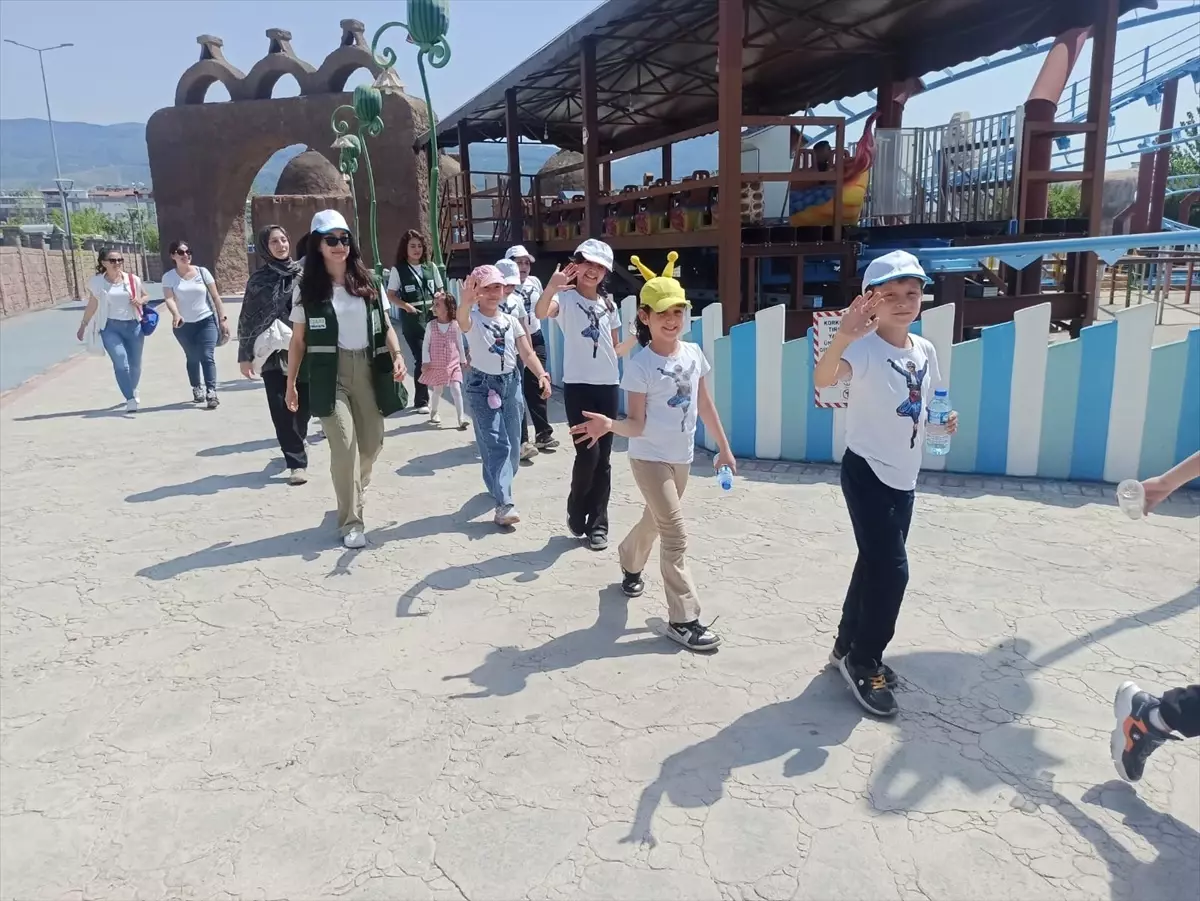 23 Nisan Coşkusu: Yeşilay\'dan Çocuklara Bayram Etkinliği