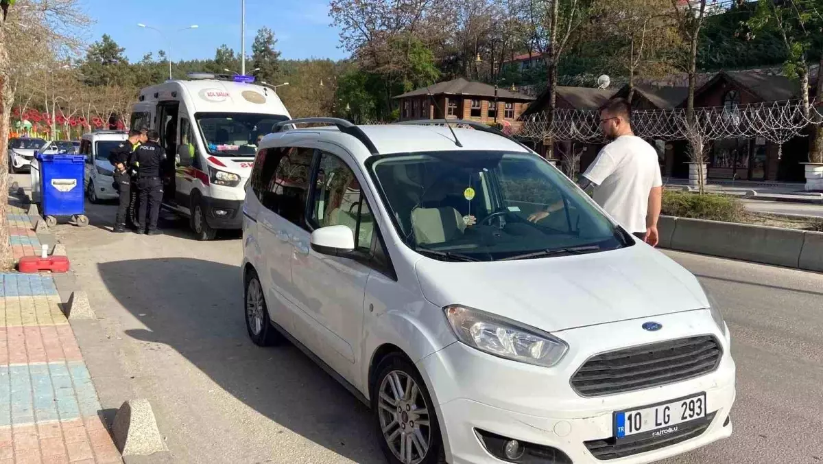 Bilecik\'te Trafik Kazası: 2 Yaşındaki Çocuk Yaralandı