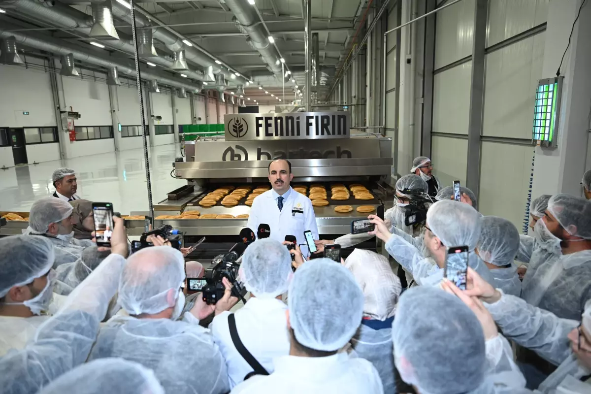 Başkan Altay: "Fenni Fırın\'da En Uygun Fiyata Kaliteli Ekmek Hizmeti Sunuyoruz"