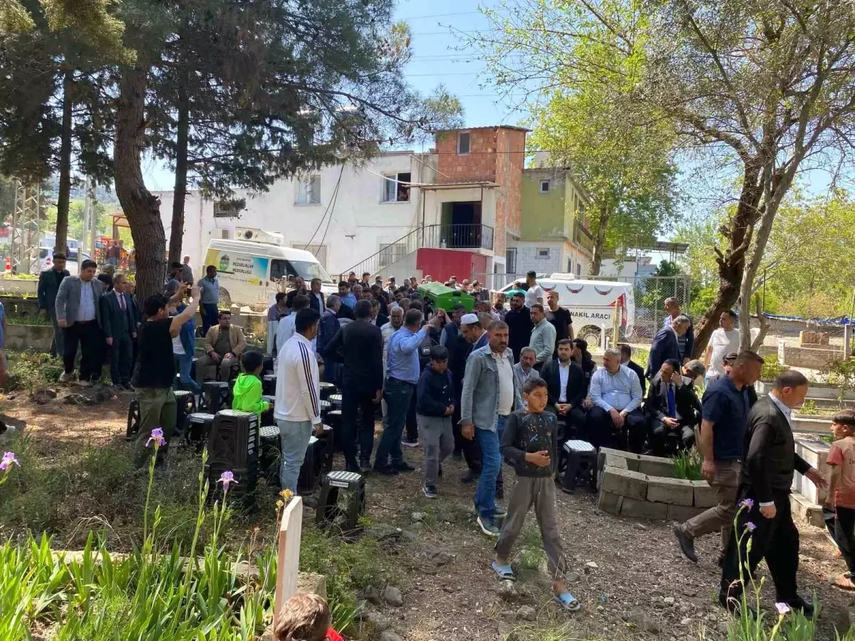 Kayıp Çocuk Cumali Timi\'nin Cenazesi Defnedildi