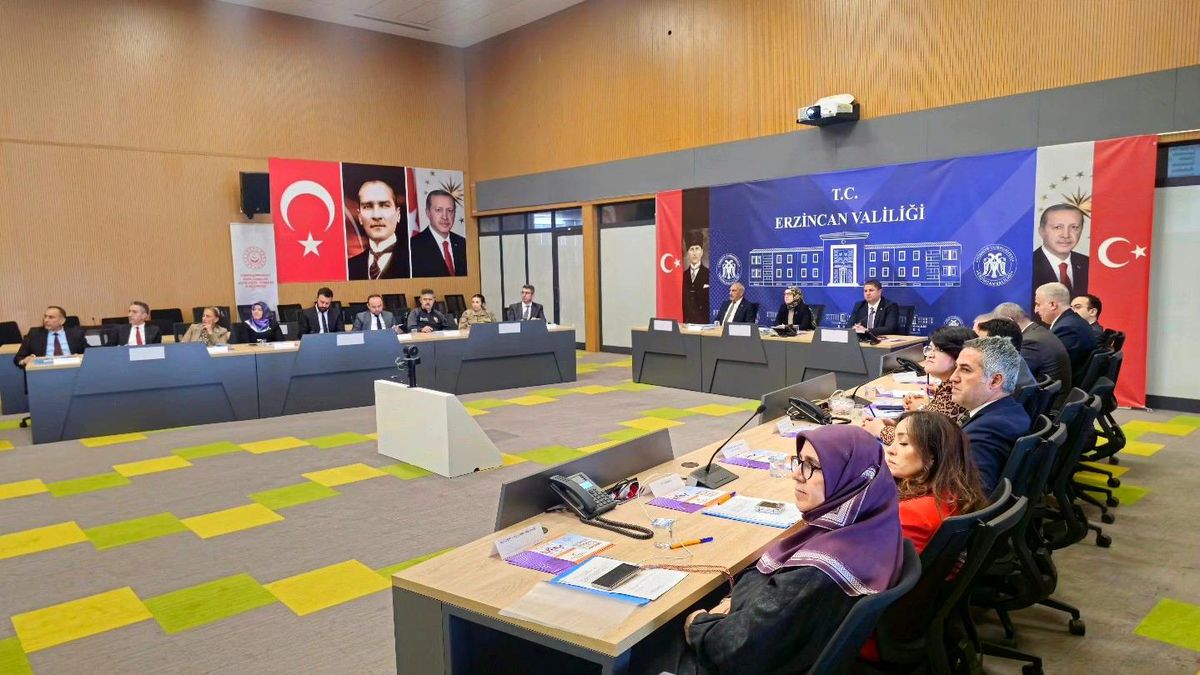 Kadına Yönelik Şiddetle Mücadele Toplantısı Erzincan\'da Yapıldı
