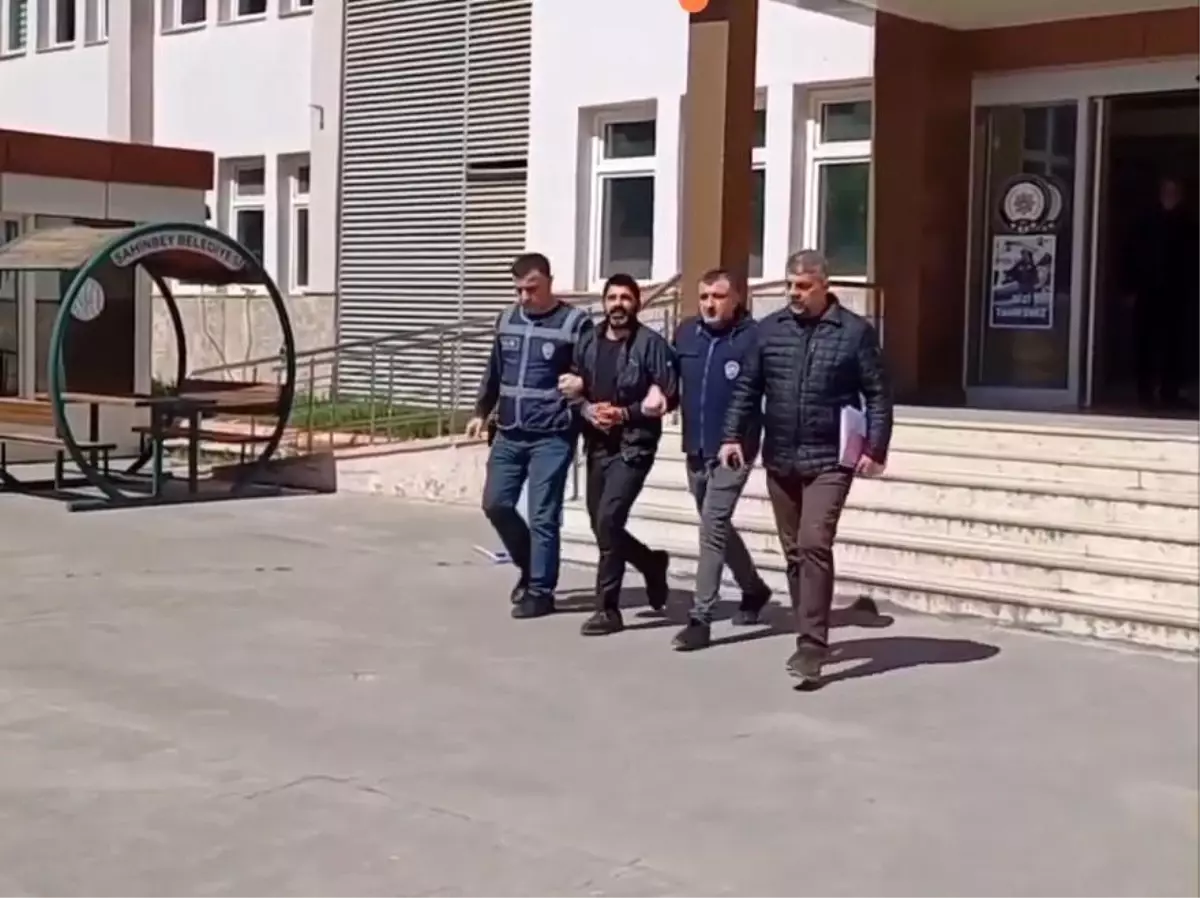 Gaziantep\'te trafik şube müdürünü tehdit eden muhtar görevden uzaklaştırıldı