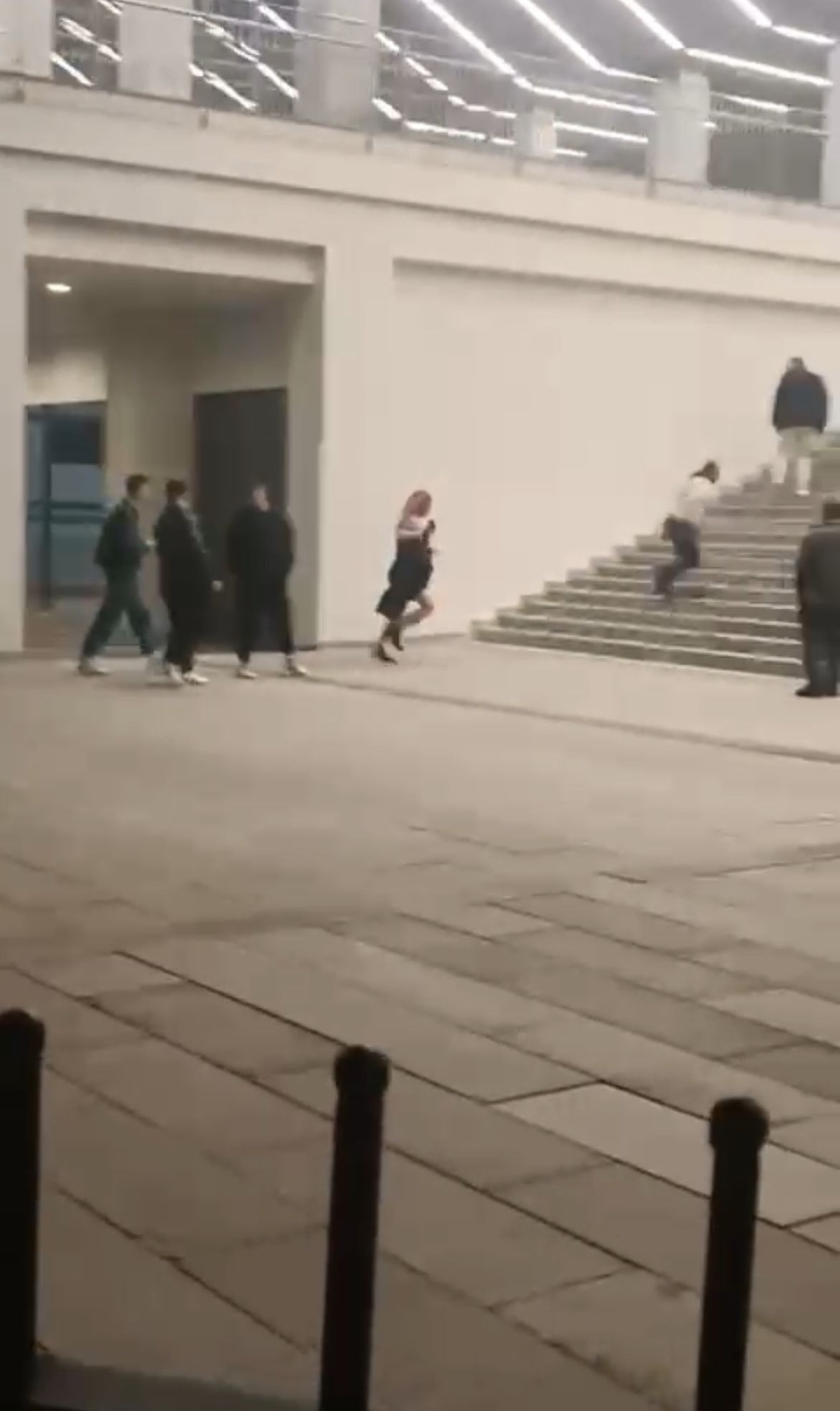 Bursa\'da Sigara İsteyenlerin Saldırısına Uğradı
