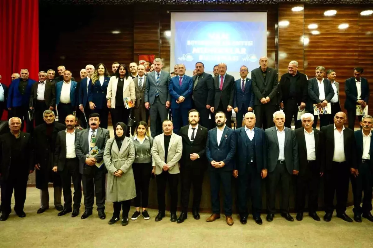 Van\'da Mahalle Muhtarları Toplantısı Gerçekleştirildi