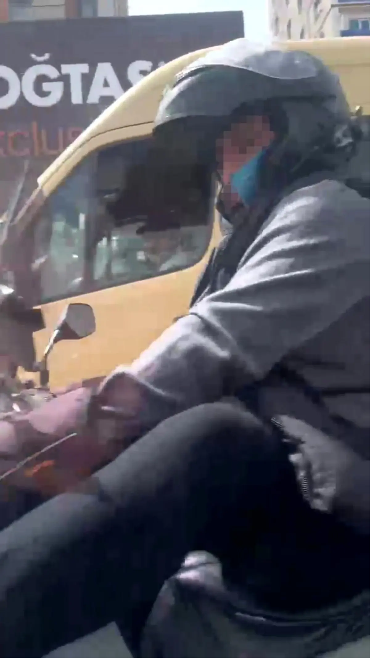 Esenyurt\'ta Motosikletli Saldırı