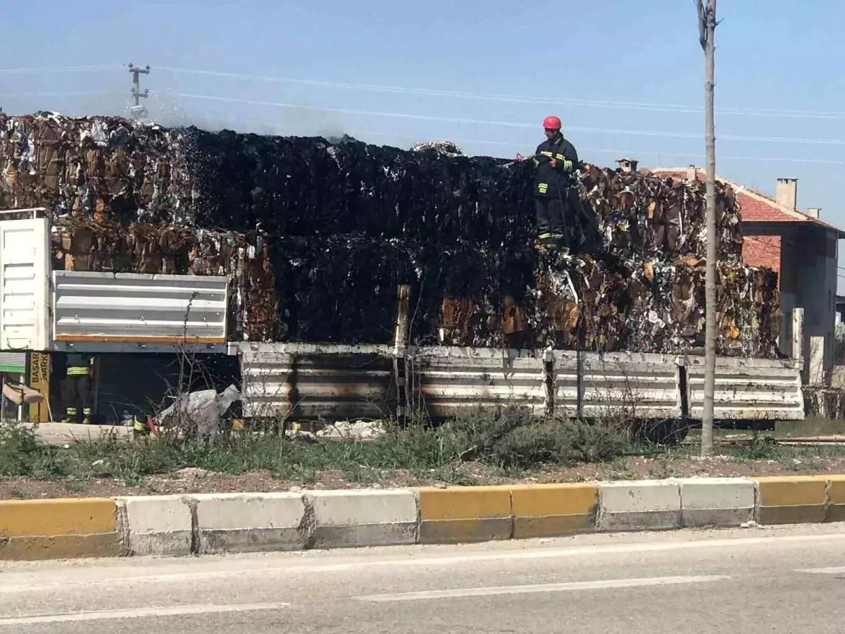 Ereğli\'de Tırda Yangın Paniği