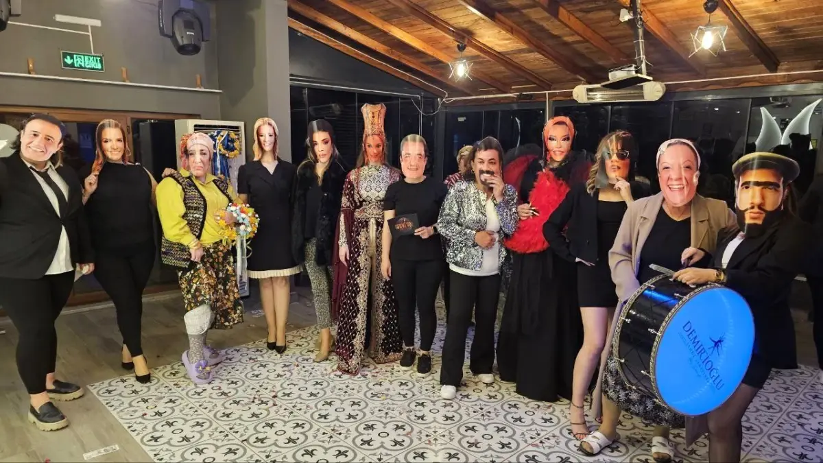 Edirne\'de Maskeli Ünlüler Gecesi