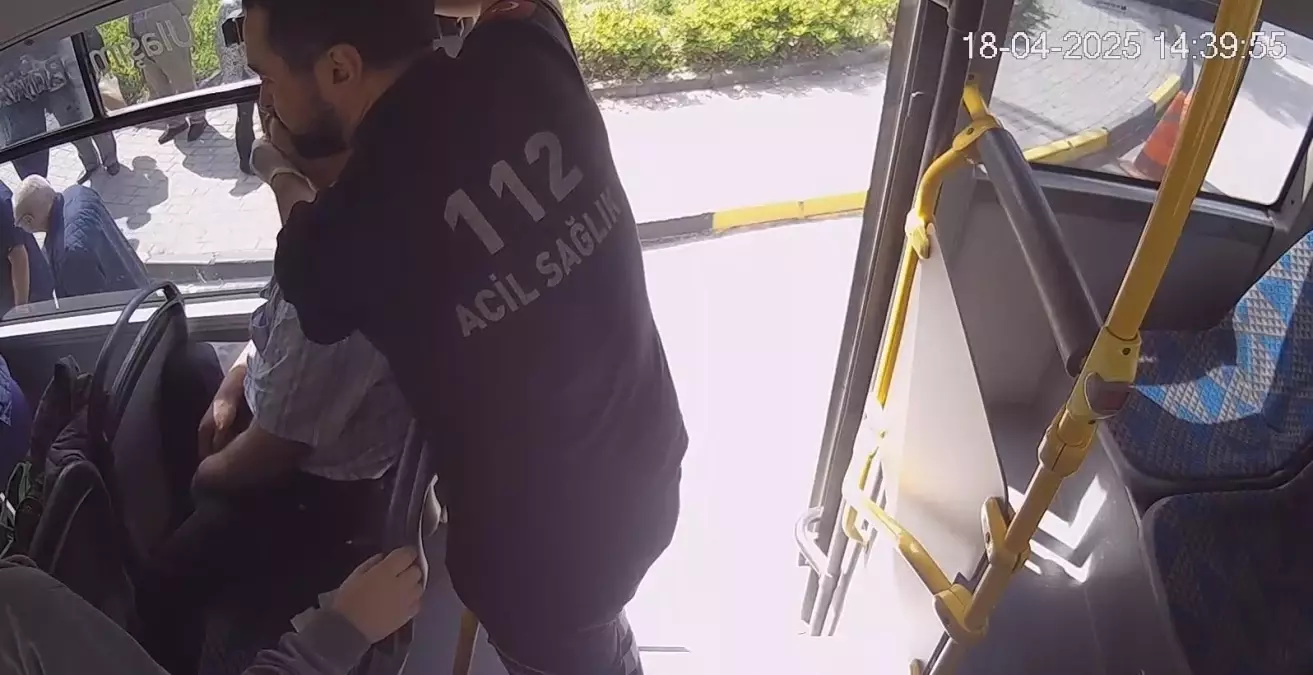 Yolcusu Rahatsızlanan Şoförden Örnek Davranış