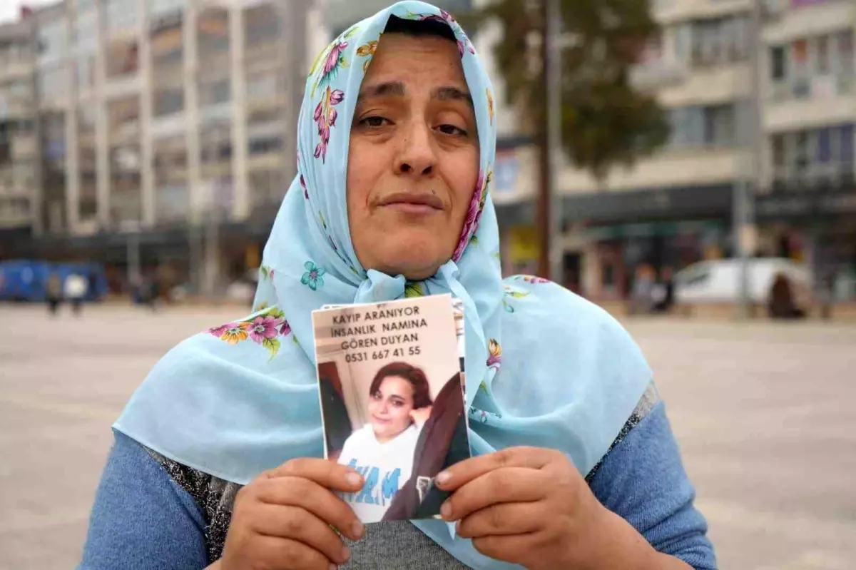 Görme Engelli Annesini Uyutup Kaçan Kayıp Kız Aranıyor