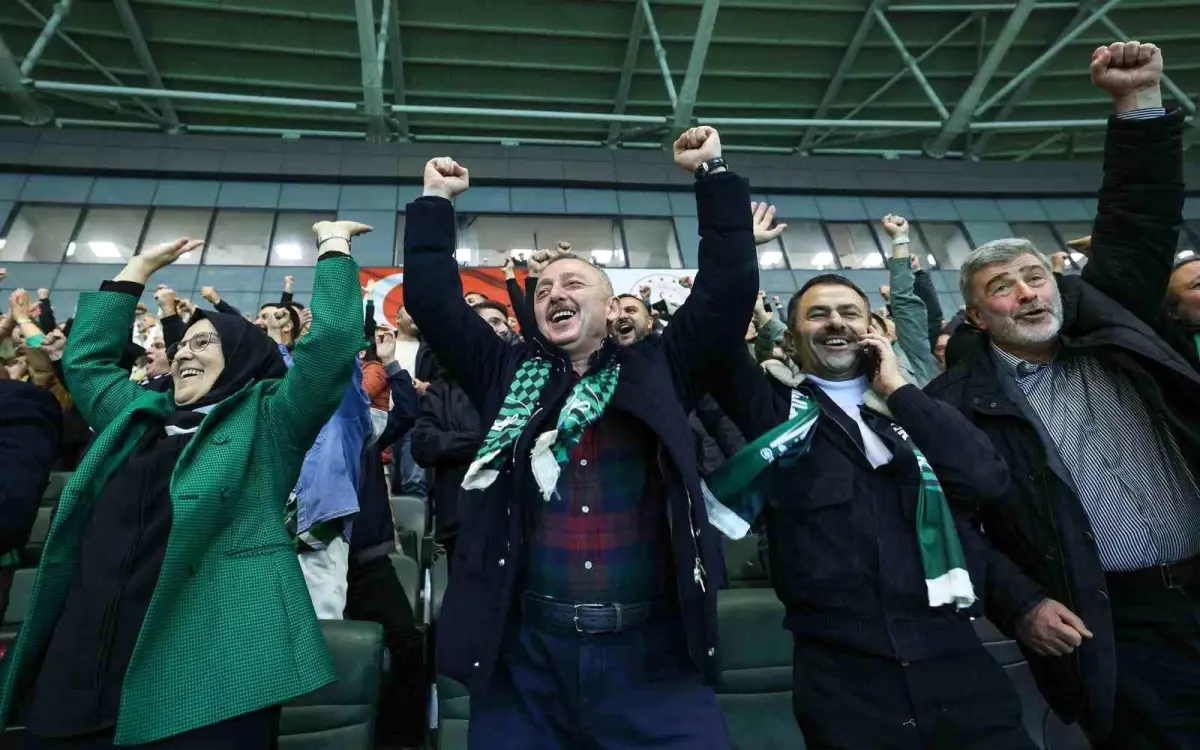 Kocaelispor Süper Lig\'e Yükseldi: Başkan Büyükakın\'dan Coşkulu Açıklama