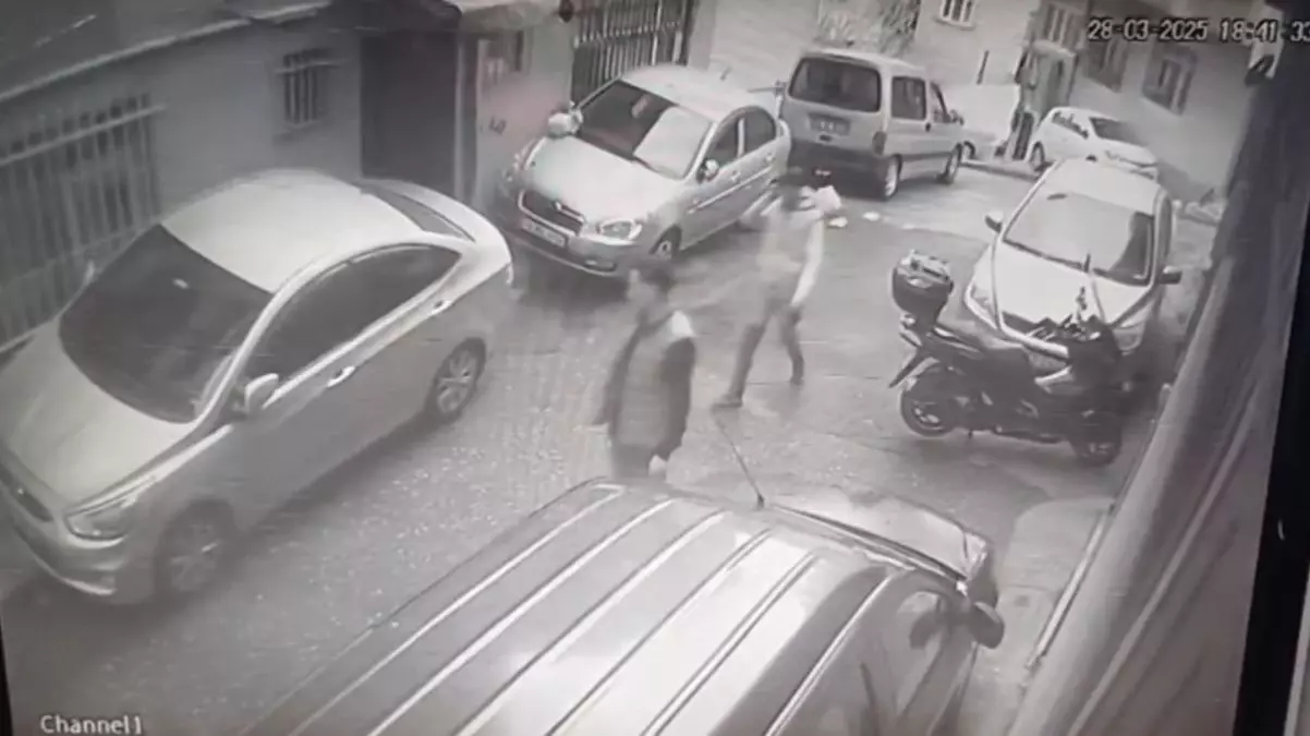 Beyoğlu\'nda motosiklet tamirhanesine silahlı saldırı