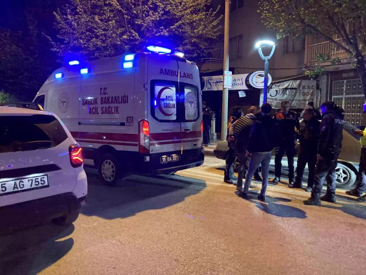 Burdur\'da Bıçaklı Kavga: 1 Yaralı