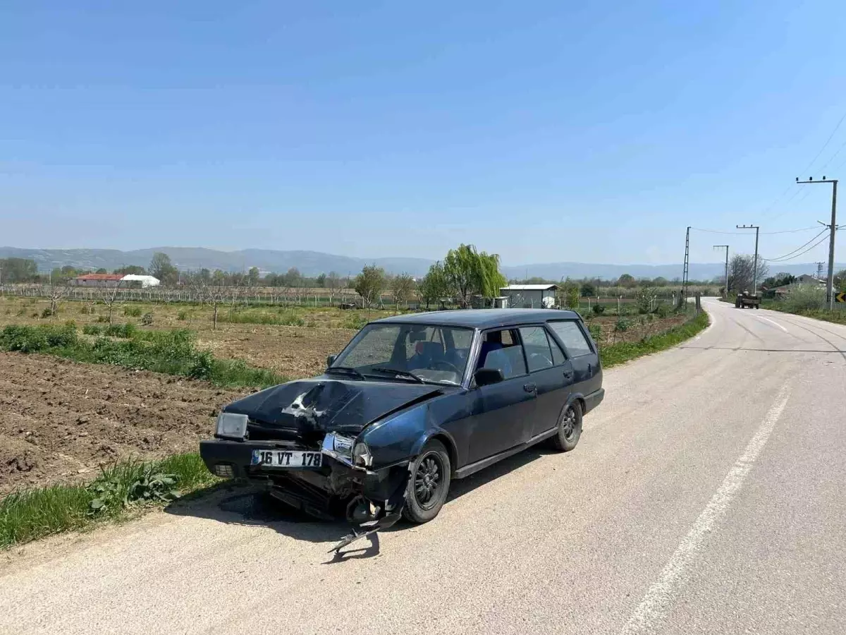 İnegöl\'de Otomobil Kazası: 1 Yaralı