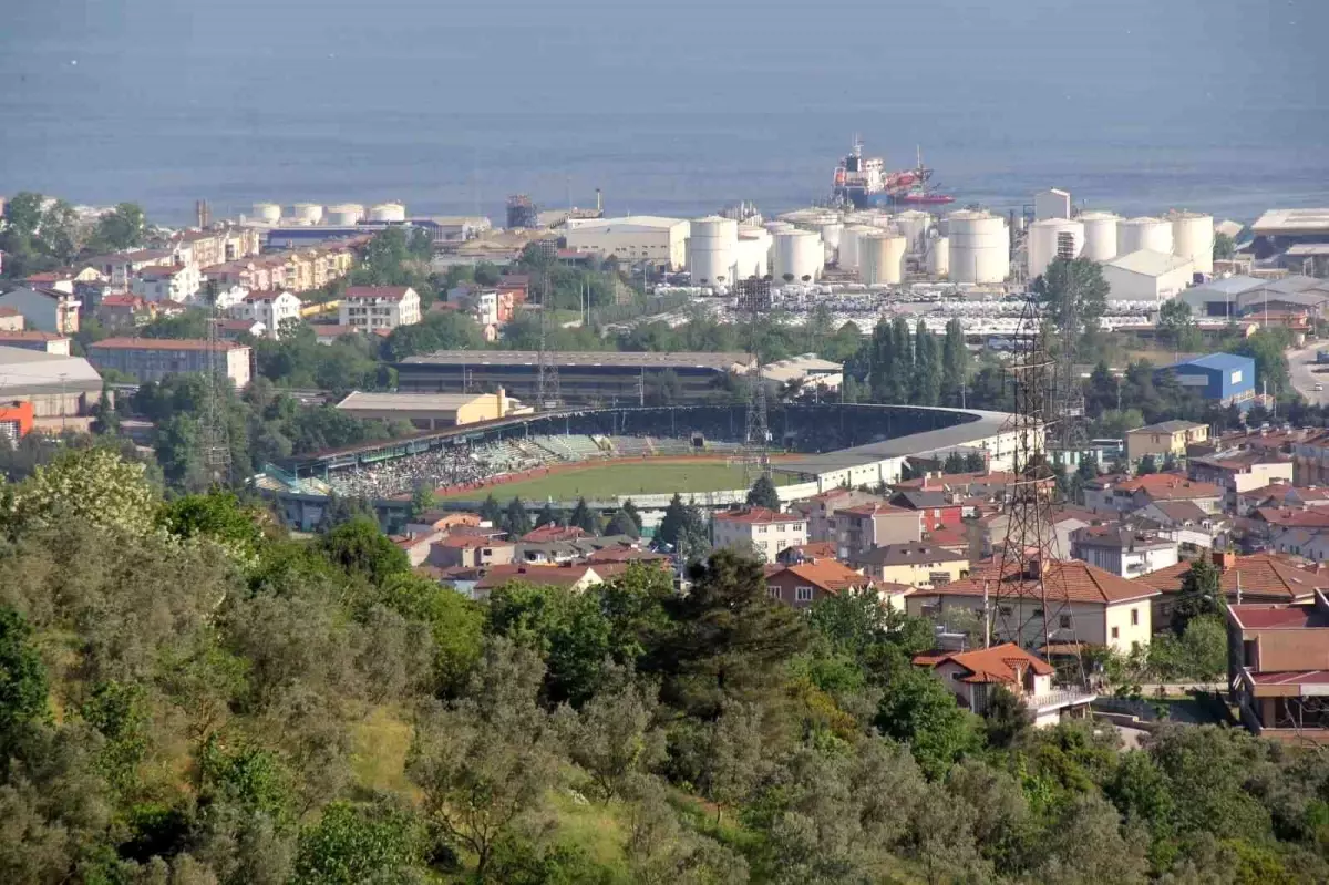 Kapanması beklenen Kocelispor\'un amatörden Süper Lig\'e yolculuğu