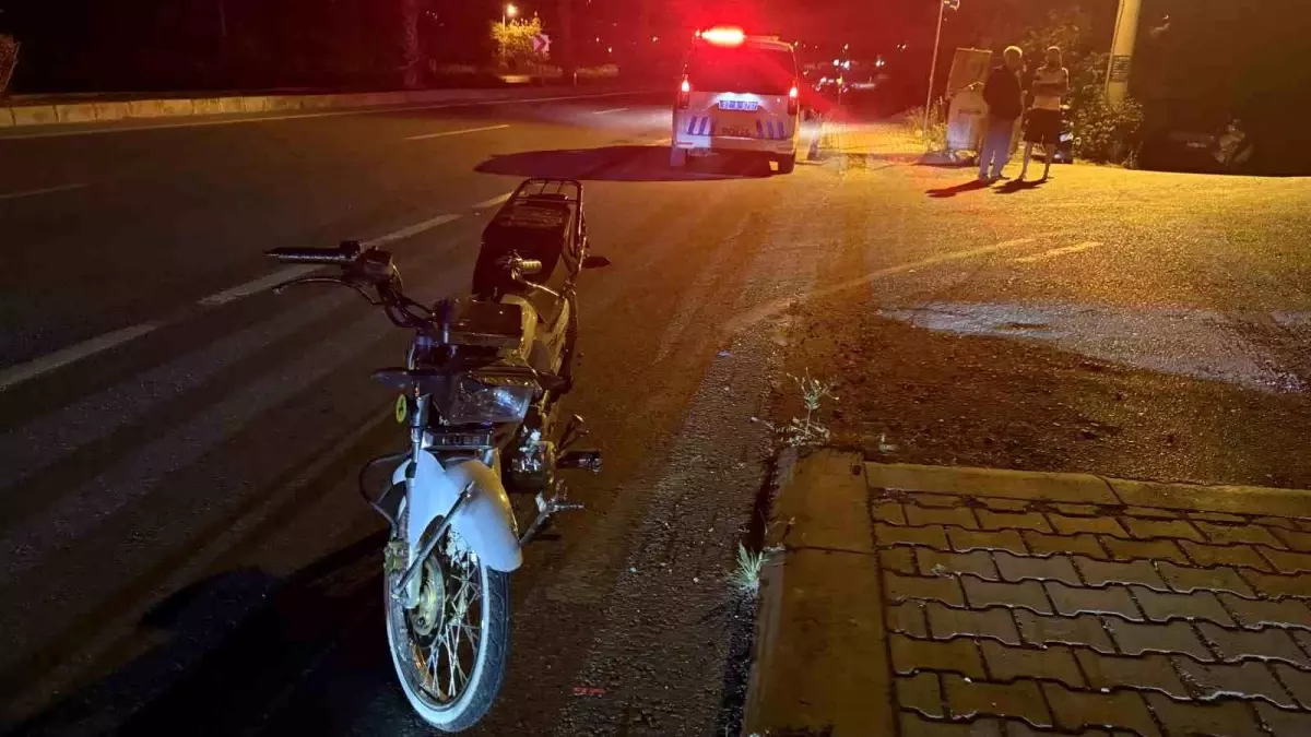 Antalya\'da Motosiklet Kazası: Sürücü Firar Etti