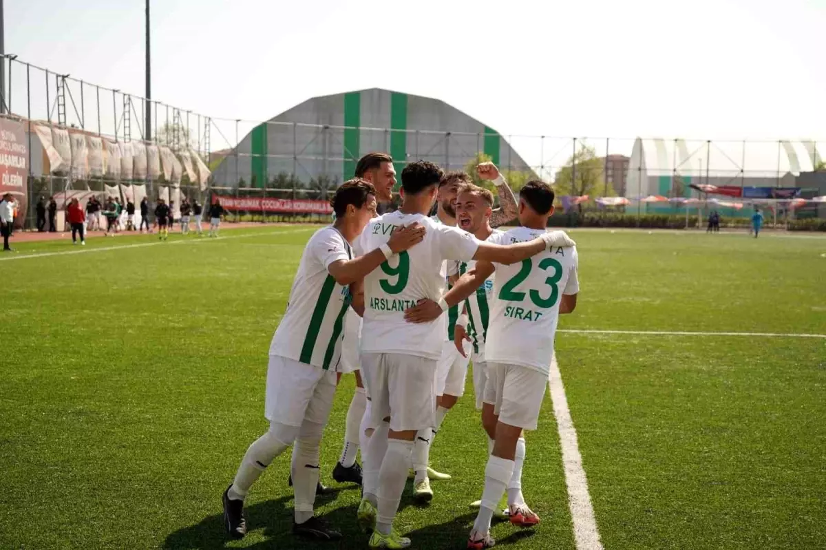 Muğlaspor TFF 2. Lig\'e Yükseldi