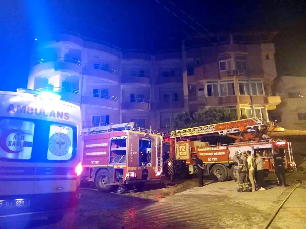 Hatay\'da Otelde Çıkan Yangın Büyümeden Söndürüldü