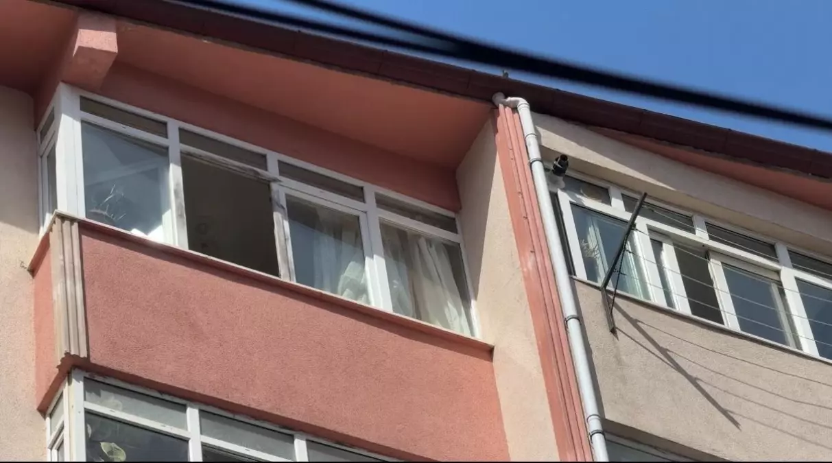 Sarıyer\'de Pencereden Düşme Olayı