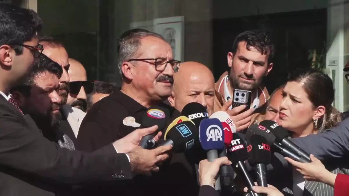 Sırrı Süreyya Önder\'in Sağlık Durumu Stabil