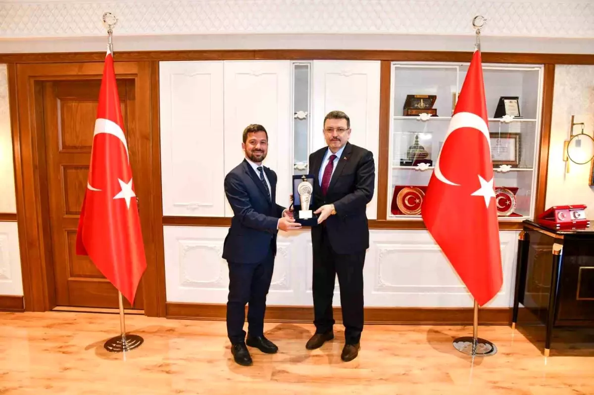 Trabzon Büyükşehir Belediyesi, Ulaşımda Aklın Yolu Ödülleri\'nde Başarı Elde Etti