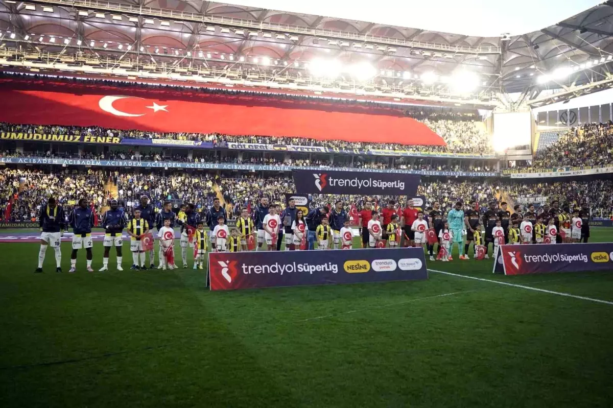 Fenerbahçe-Kayserispor Maçı Başladı