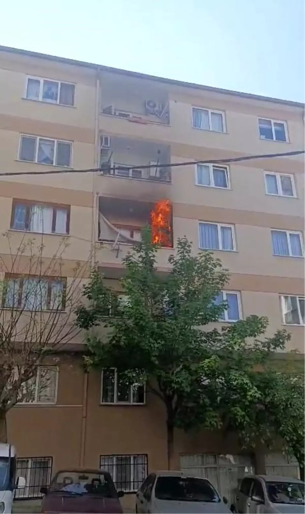 Bursa\'da Balkonda Yangın Korkusu