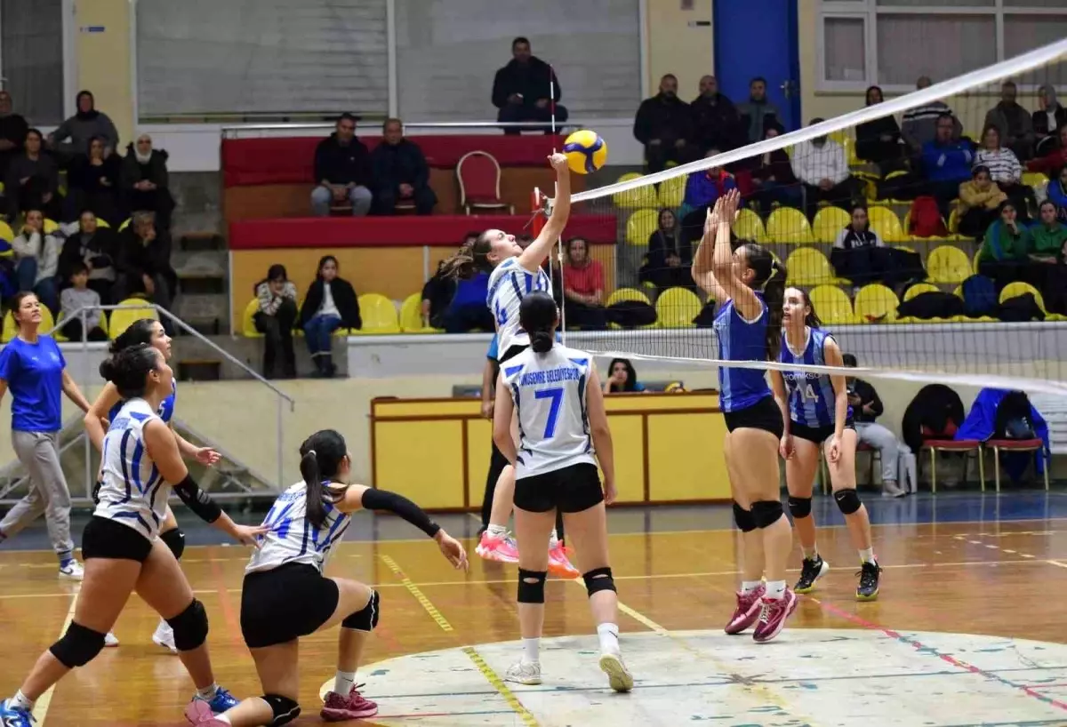 Yunusemre Belediyespor Kadınlar Voleybol 2. Ligi\'ne Katılma Kararı Aldı