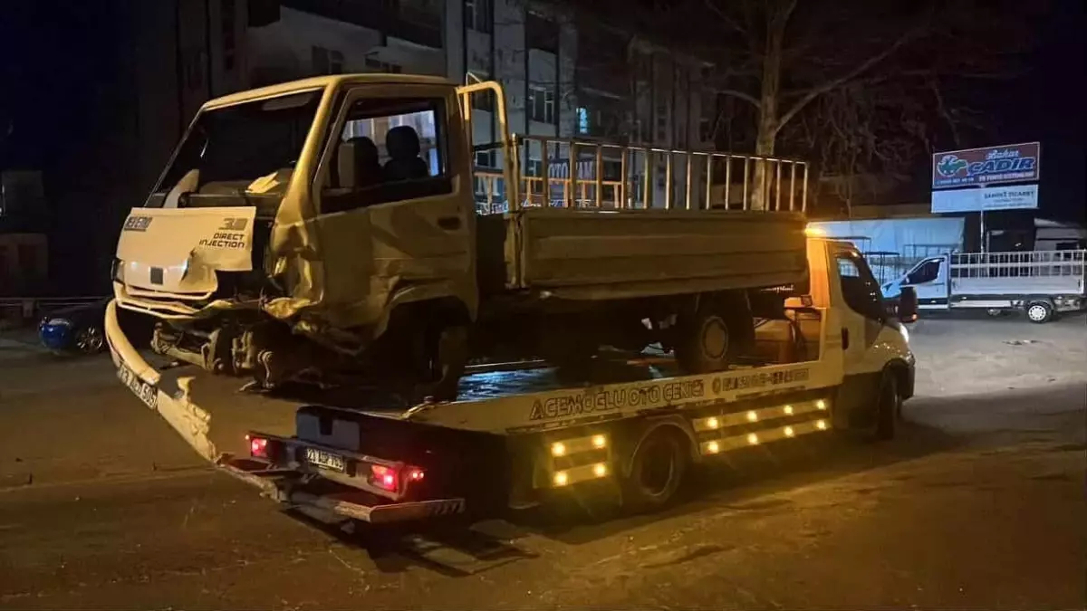 Elazığ\'da Trafik Kazası: 1 Yaralı