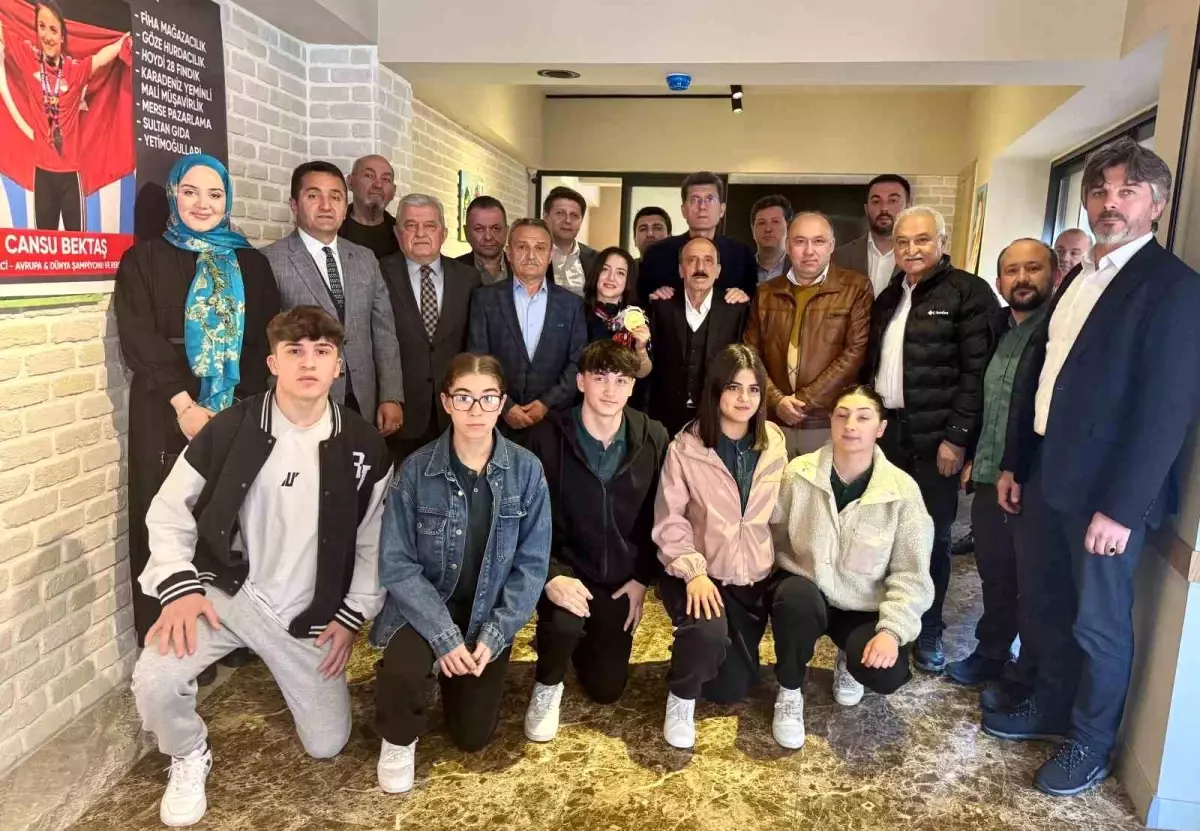 Cansu Bektaş\'a Giresun\'da Altın Ödül