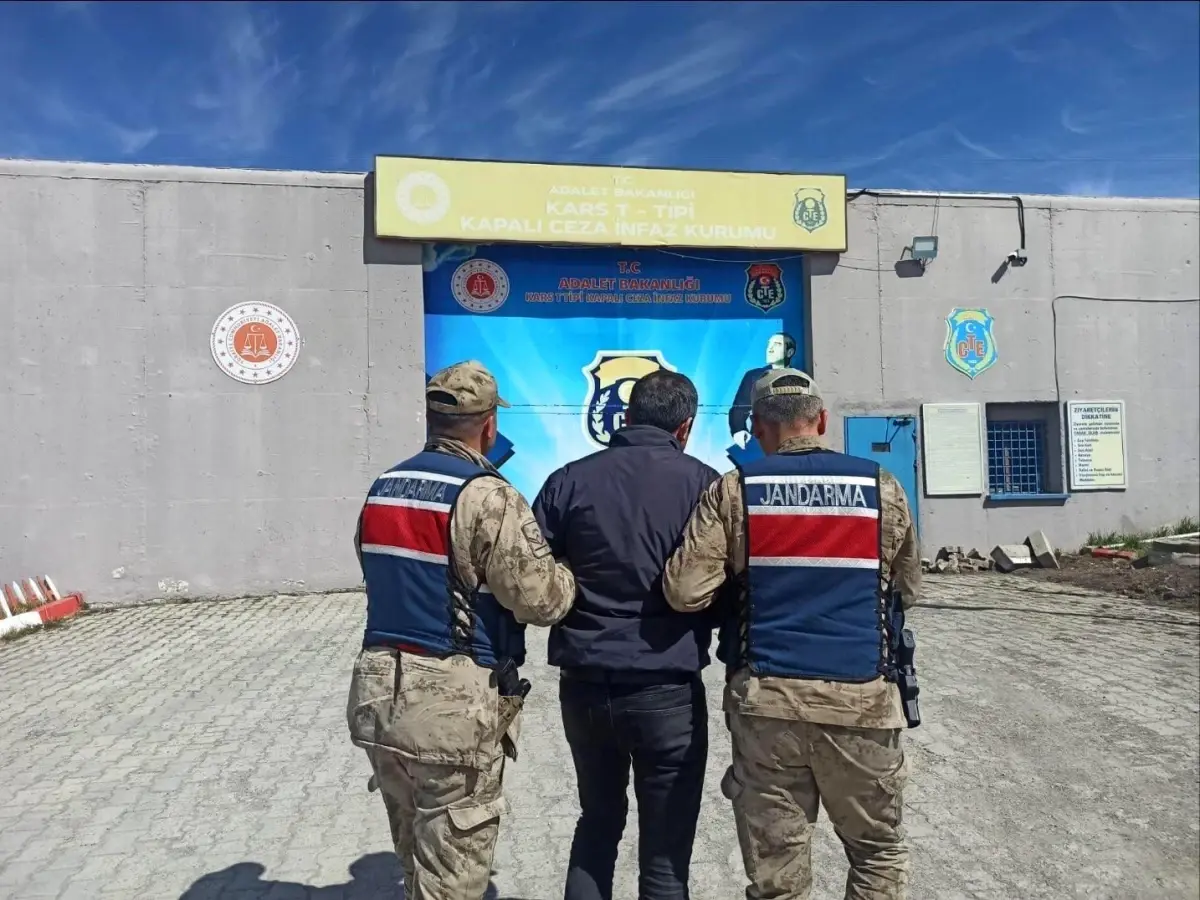 FETÖ Firarisi Kars\'ta Yakalandı