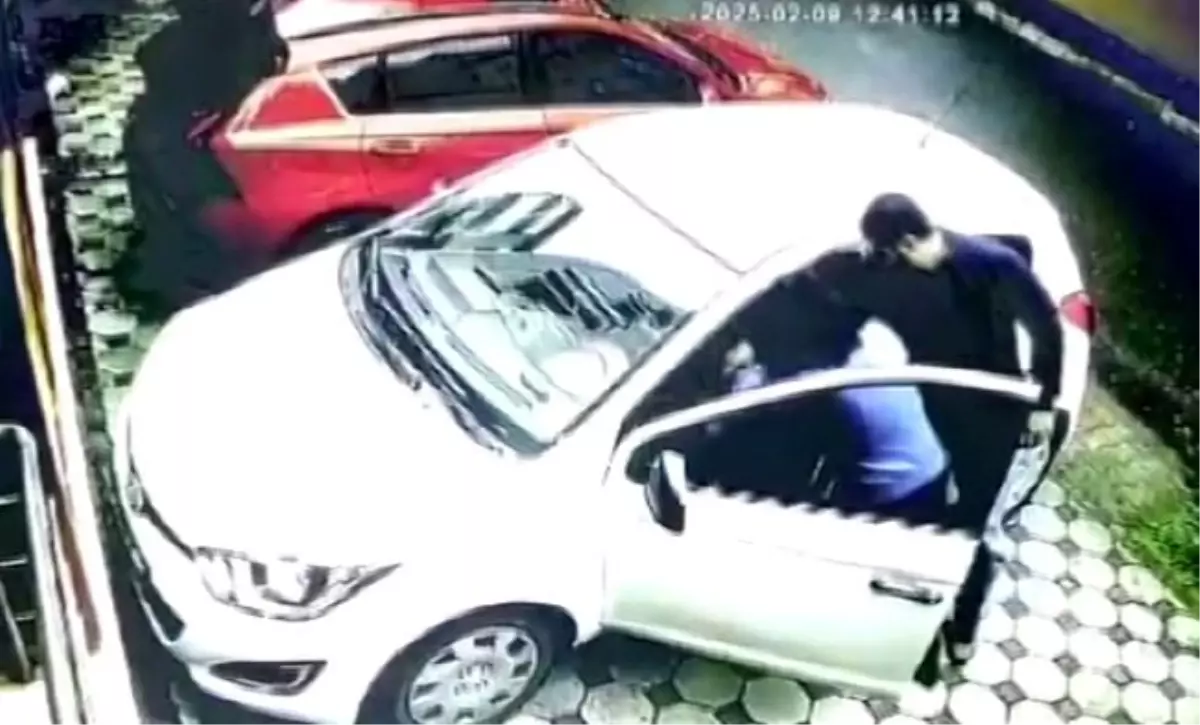 Kartal\'da Park Yeri Kavgası: Astım Hastası Kadına Darp